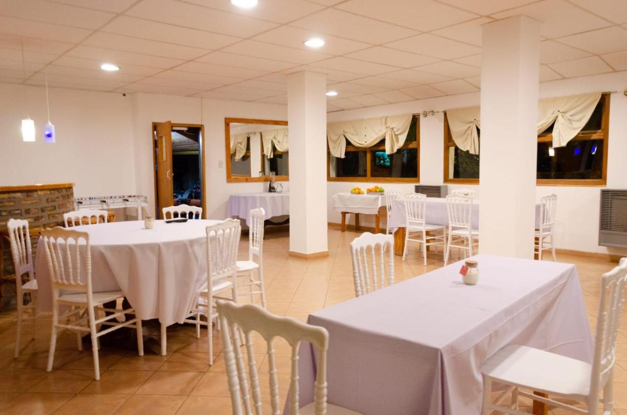 Hosteria La Farfalla Chos Malal Bagian luar foto