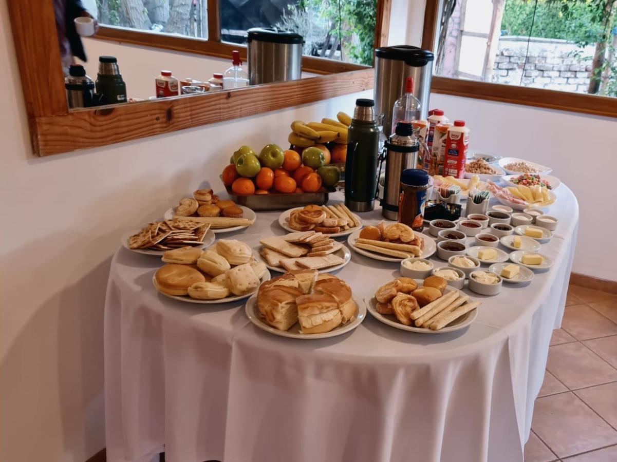 Hosteria La Farfalla Chos Malal Bagian luar foto