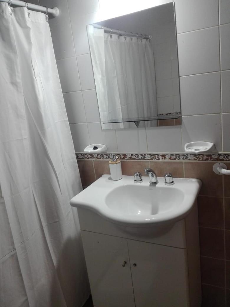 Hosteria La Farfalla Chos Malal Ruang foto
